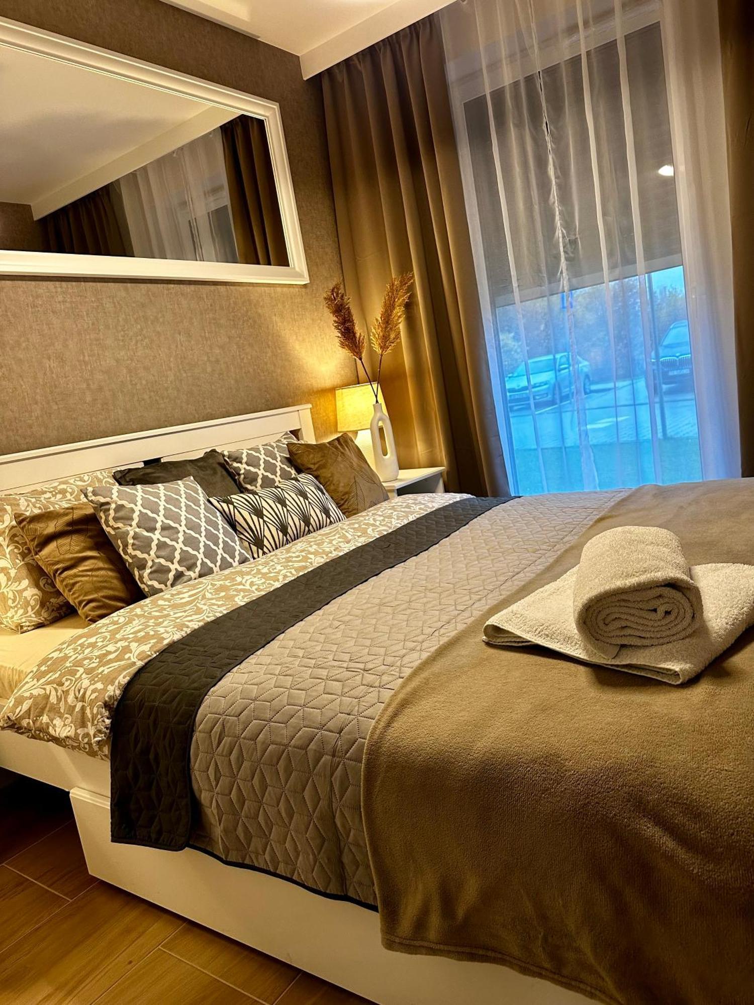 Apartamenty Kielce- Apartament Rubin Przy Zalew Kielecki, Faktura, Parking, Centrum 外观 照片