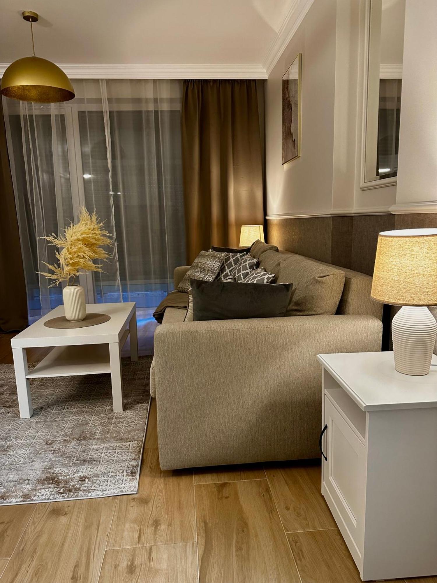 Apartamenty Kielce- Apartament Rubin Przy Zalew Kielecki, Faktura, Parking, Centrum 外观 照片